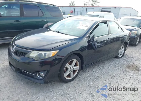 2014 Toyota Camry L/Se/Le/Xle z USA, uszkodzony, nr VIN 4T1BF1FK1EU467882